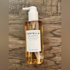 SKIN1004 Madagascar Centella Cleansing Oil
